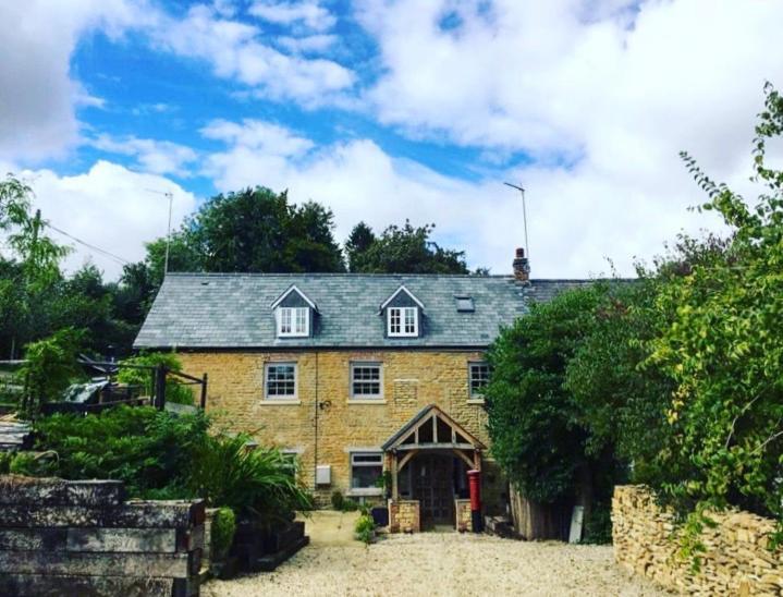 Luxury Country Cottage With A View Enstone Extérieur photo